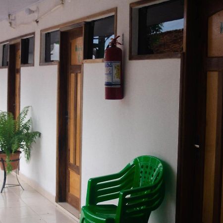 A Pousada Helecho'S Hostal Encarnación Exterior foto