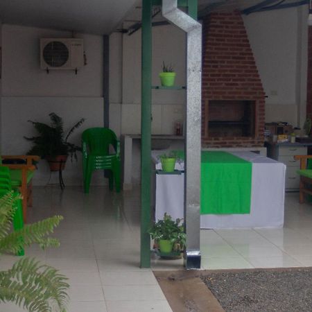 A Pousada Helecho'S Hostal Encarnación Exterior foto